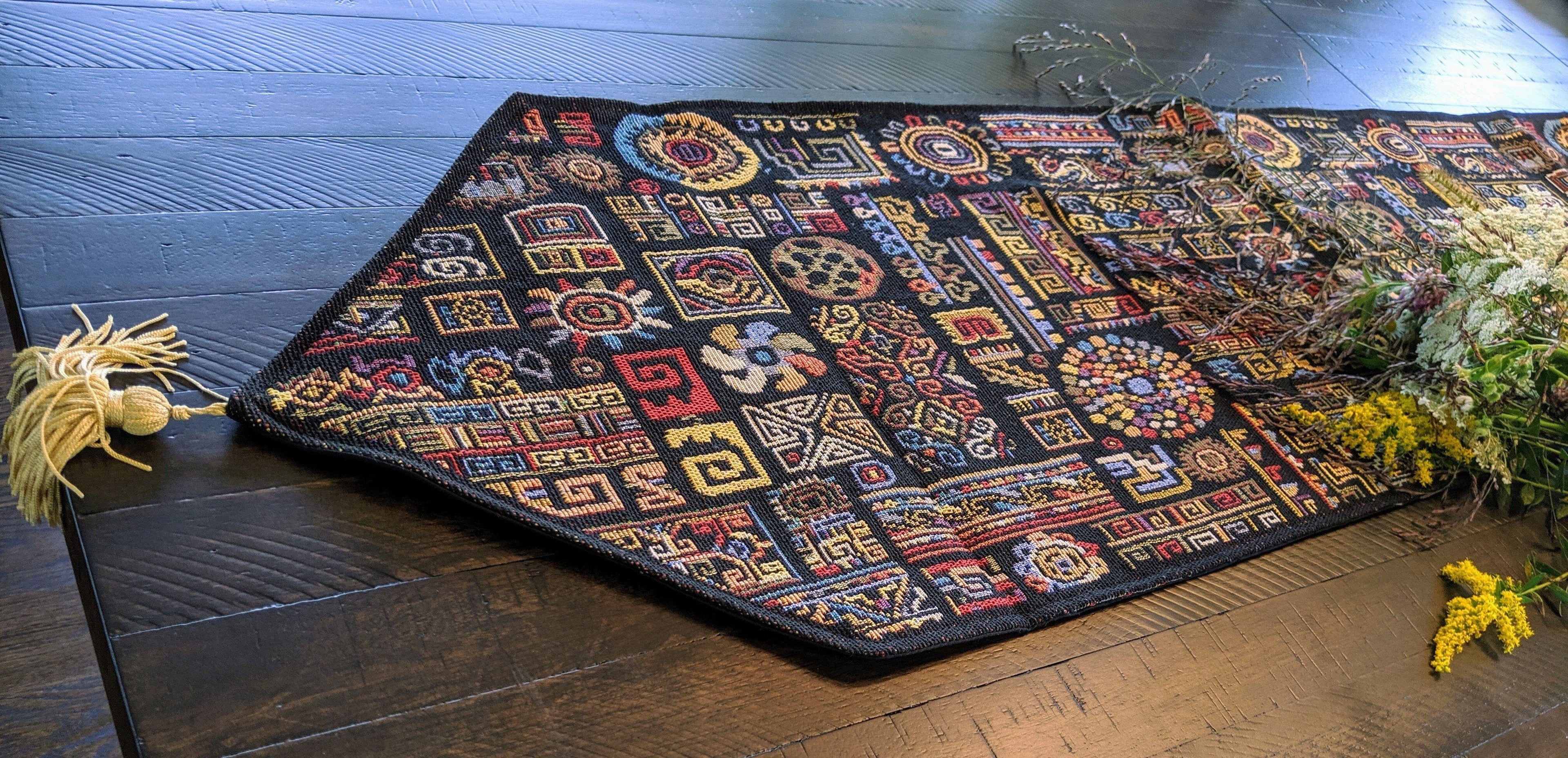 DaDa Bedding Ethnic Ornaments Geometric Black Elegant Woven Tapestry Dining Table Runner (18118)