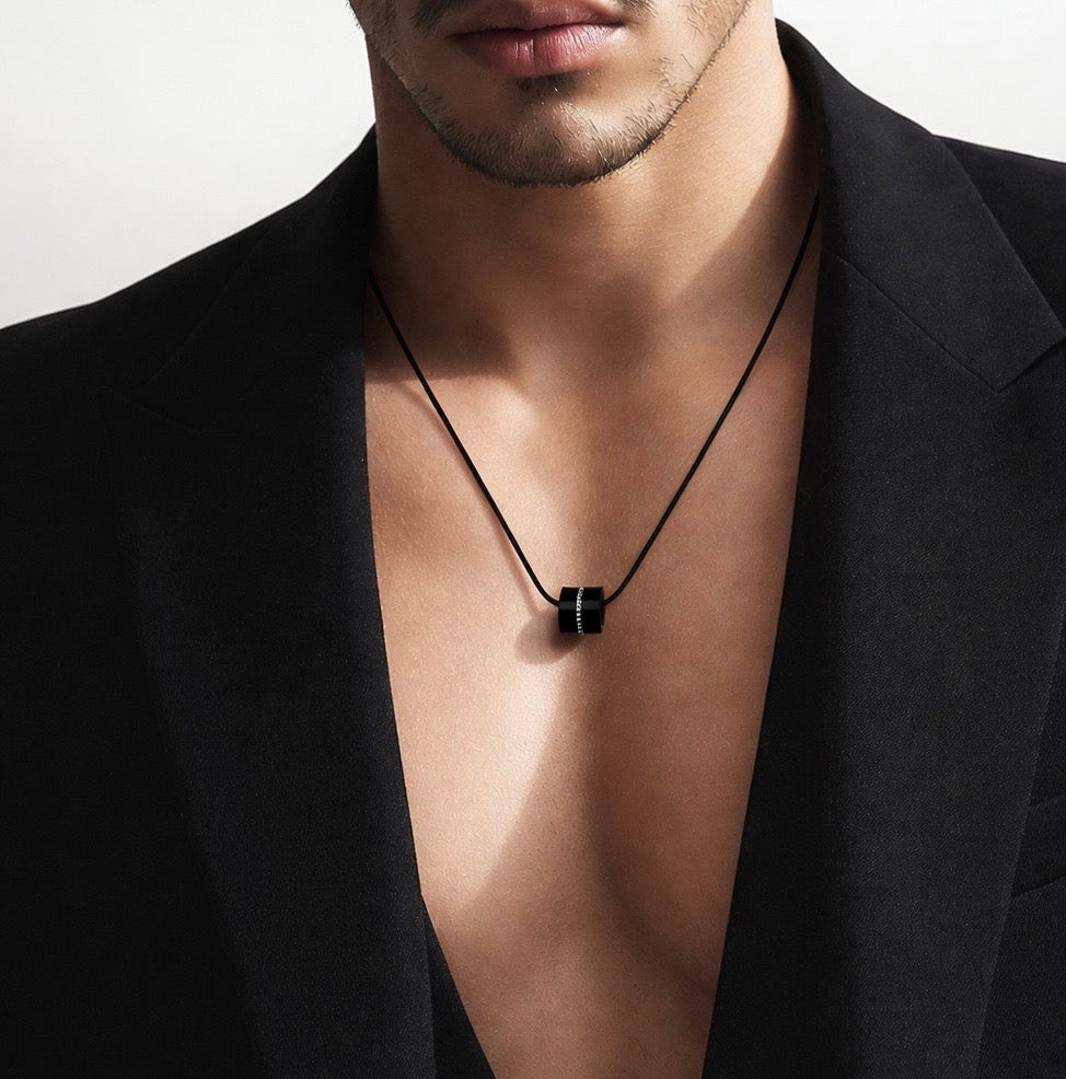 PT118B B.Tiff Black Barrel Pendant