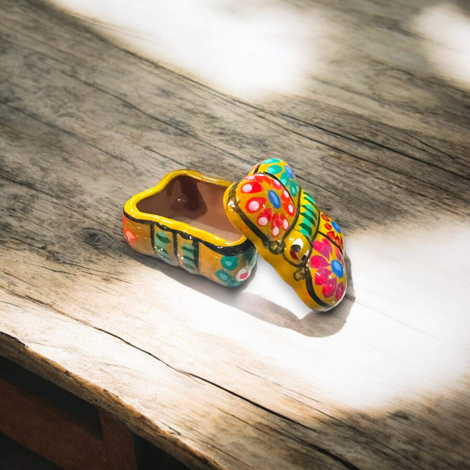 Guerrero Butterfly Jewelry Box | Mexican Ceramic Earring Holder