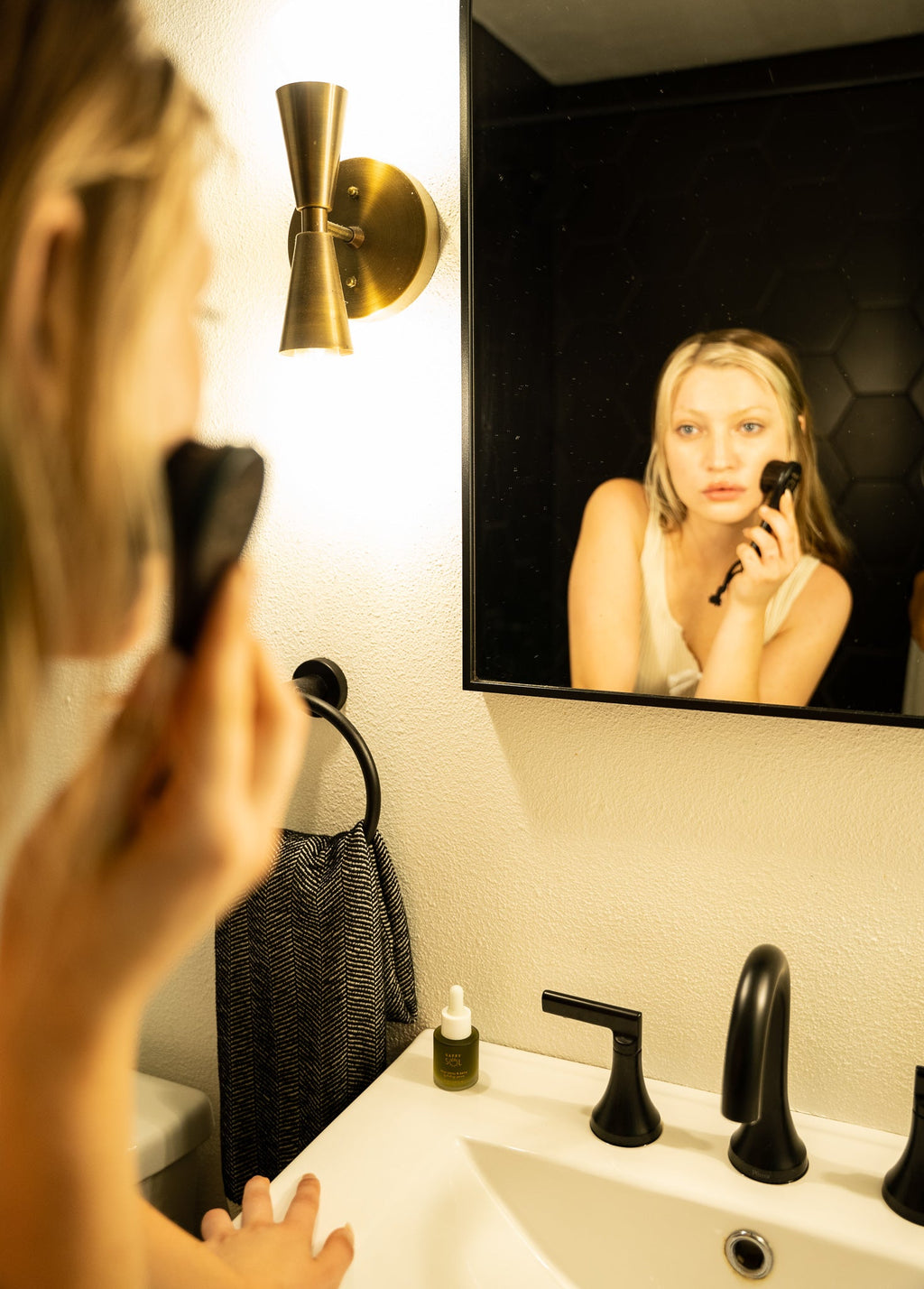 Dry Facial Brush